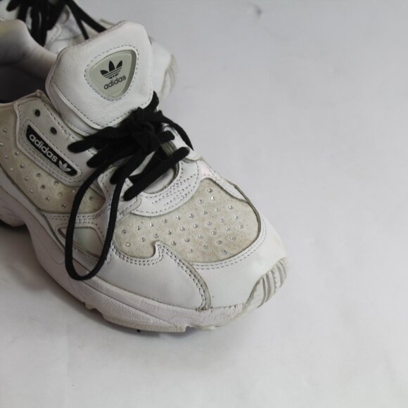 Women's Adidas Retro Fit Sneakers U.S. Size 6 - Preloved - Picture 5 of 16